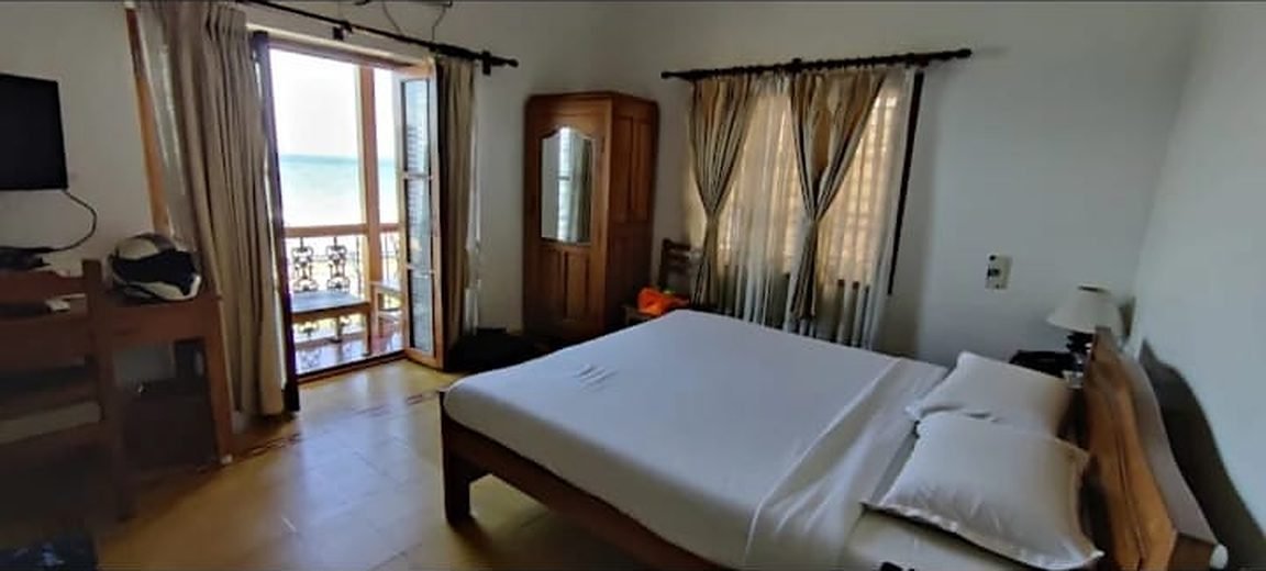 Room with bay view
